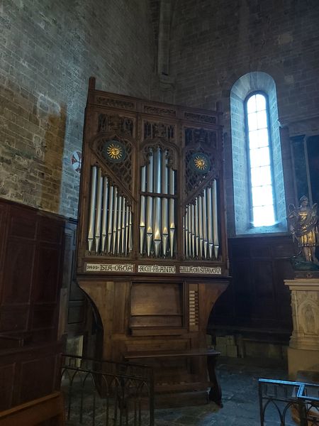 Orgue dans l’église